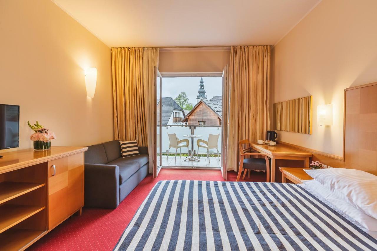 Ramada Hotel & Suites Kranjska Gora Exterior photo